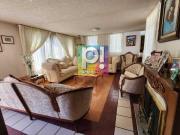 VENTA CASA PARA REMODELAR CON JARDÍN EN LAS AMÉRICAS...