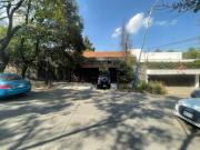 VENTA CASA PARA REMODELAR CON TERRENO GRANDE EN...