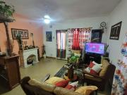 Venta Casa Pasillo Dos Dormitorios Patio. Barrio Matheu