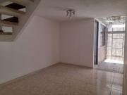 VENTA CASA PEATONAL BARRIO LOS ALAMOS