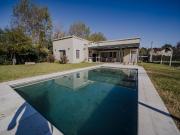 VENTA CASA PILAR 4 AMBIENTES PERMUTA