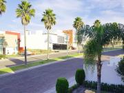 Venta casa p/inversionista Cumbres Lago Juriquilla Qro 3...