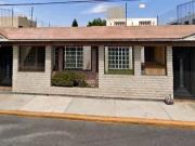 VENTA CASA: Planta Xia #24, Colonia Electra, C.P. 54060...