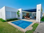 Venta Casa PRIMERA FILA en Playa del Golf Asia con 4...