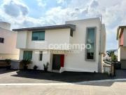 Venta Casa Puerta de Cádiz Bosque Esmeralda, Atizapán,...