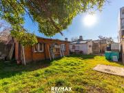VENTA CASA + QUINCHO A REFACCIONAR V. ROSAS