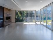 Venta Casa Quincho, Pileta, sobre terreno de 1200m