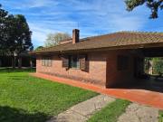 VENTA CASA QUINTA 4 AMBIENTES CON PILETA Y QUINCHO