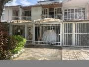 Venta Casa Remodelada de 3 Niveles – 129Mts2, Buenos...