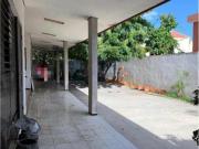 Venta Casa Residencia sobre Av. Yucatan, Jardines de...
