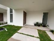 VENTA CASA RESIDENCIAL 4 REC 4 BAÑOS Y MEDIO TERRANOVA...