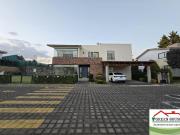 VENTA CASA RINCON DE LOS ENCINOS LERMA, COLINDA CLUB DE...