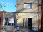 Venta casa Rosario Arroyito en dos plantas 2 dormitorios...