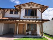 VENTA CASA RUSTICA 3 DORMITORIOS ESTUDIO SALA DE ESTAR...