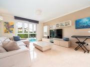 VENTA CASA SA CABANA CON PISCINA PRIVADA