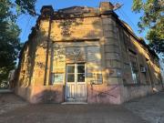 VENTA CASA / SALON COMERCIAL / OPORTUNIDAD