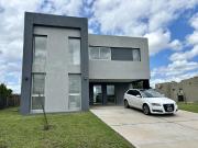 VENTA CASA SAN SEBASTIAN AREA 2 7 AMBIENTES AL GOLF VENTA CASA SAN SEBASTIAN AREA 2 7 AMBIENTES AL GOLF