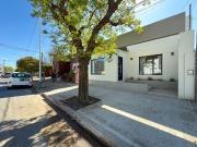 VENTA CASA SEMICENTRO 3 AMBIENTES RECICLADA TANDIL