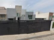 VENTA CASA Senda Eterna 642, Milenio III, 76060 Santiago...