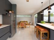 VENTA CASA TIPO DUPLEX 3 AMB CON COCHERA PERMUTA