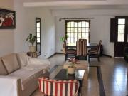 VENTA Casa tipo Triplex, PILAR ¡OPORTUNIDAD!