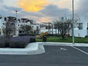 Venta Casa Torre de Piedra Bugambilias en el Refugio...