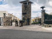 VENTA CASA TORRE DE PIEDRA ZIBATA QUERETARO