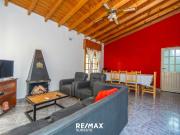 VENTA CASA TRES DORMITORIOS CON GARAGE Y PATIO