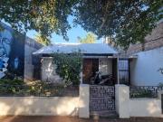 VENTA CASA TRES DORMITORIOS PATIO ALBERDI