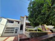 Venta casa trifamiliar de 367m2 a 1 cuadra del viva,...