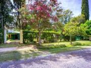Venta Casa Un Dormtorio Jardin Parquizado Piscina y...