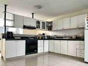 Venta casa unifamiliar, 2 niveles Los Colores, Medellín...