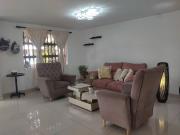 Venta Casa Unifamiliar de Dos Pisos Remodelada en Prados... Venta Casa Unifamiliar de Dos Pisos Remodelada en Prados...