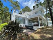 Venta Casa Villa Robles fondo laguna Barrio II 573