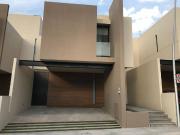 VENTA CASA VILLAS DEL MARQUES $6,000,000