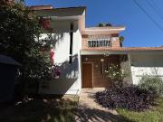 VENTA CASA ZONA CERRO GRAN PATIO, PILETA Y QUINCHO