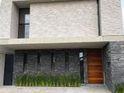 VENTA CASAS ALTOS JURIQUILLA QUERETARO