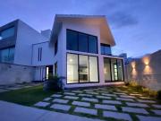 Venta Casas Residencial, Recamara planta baja, Lomas del...