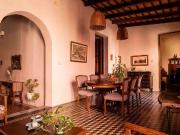 VENTA CASONA NOGAL HISTÓRICO CON BAJADA AL RIO