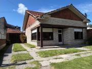 VENTA Chalet 3 amb, con quincho + parrilla Zona Punta...