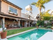 Venta chalet 4 ambientes con jardín y piscina en Haedo