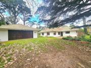 Venta Casa 5 ambientes lote de 900 m2 quincho/cochera...