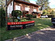 VENTA CHALET 5 AMBIENTES CON PARQUE Y PILETA EN SIERRA...
