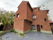 Venta chalet en PH de 4 ambientes. Zona Plaza Peralta...