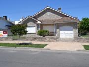 VENTA CHALET MAS DEPTO