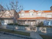 VENTA Chalet Residencial 8 Ambientes c/Parque Barrio...