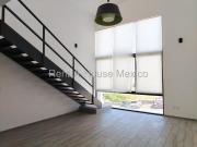 VENTA, Colinas del Bosqueo Departamento de 2 pisos con...