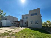 VENTA CON FINANCIACIÓN, Casa en Los Carpinchos,...