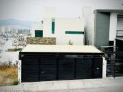 VENTA Cumbres del Lago Casa 4 recámaras mas estudio,...