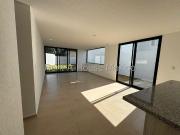 VENTA Cumbres del Lago. Departamento en planta baja con...